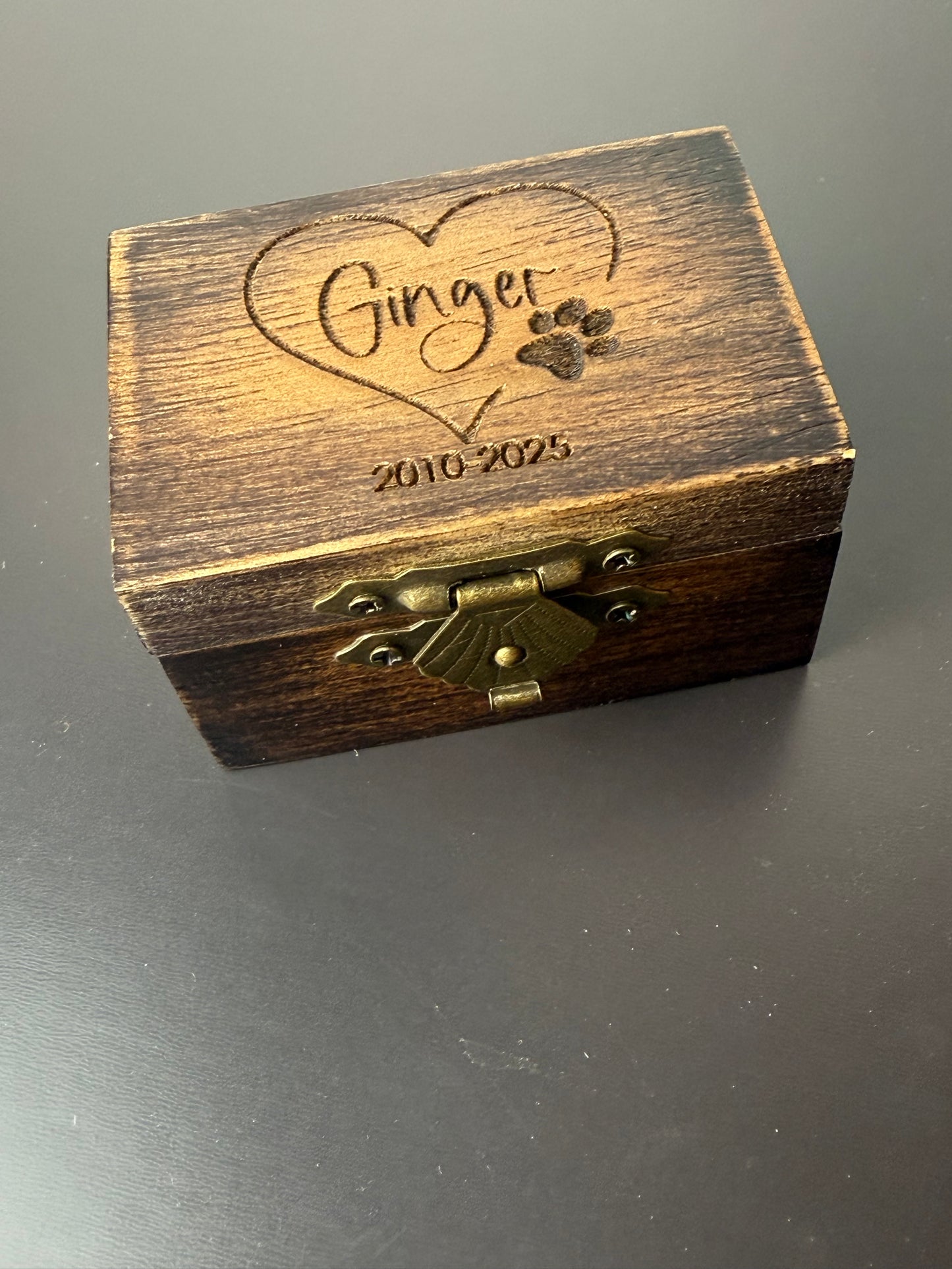 Pet Memorial Keepsake Container – Limited Edition