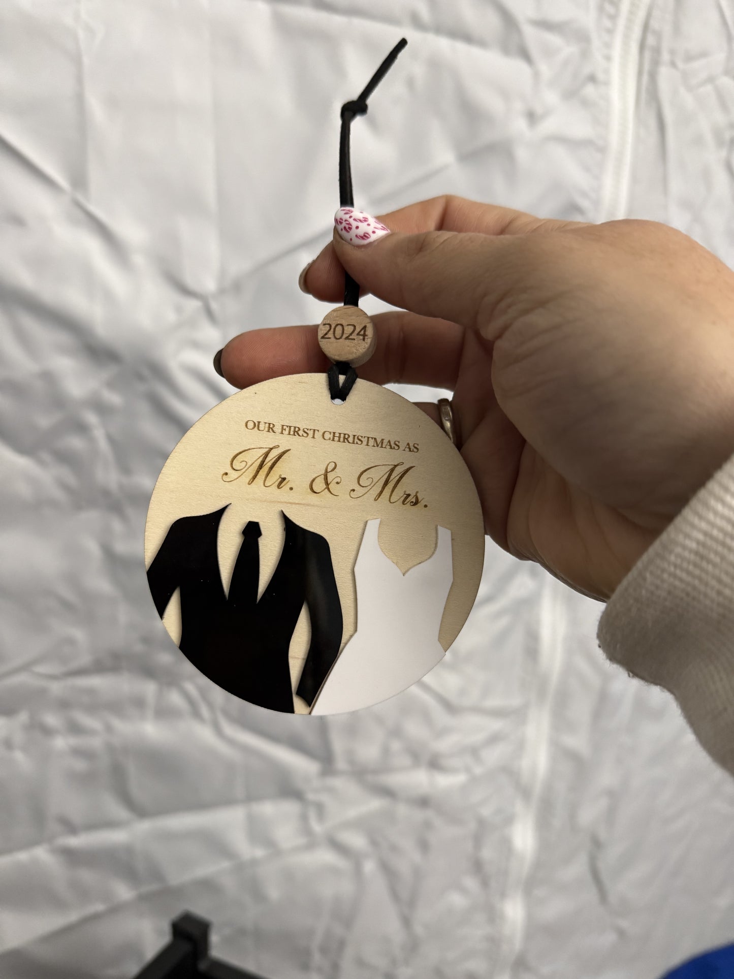 Mr & Mrs 2024 Ornament
