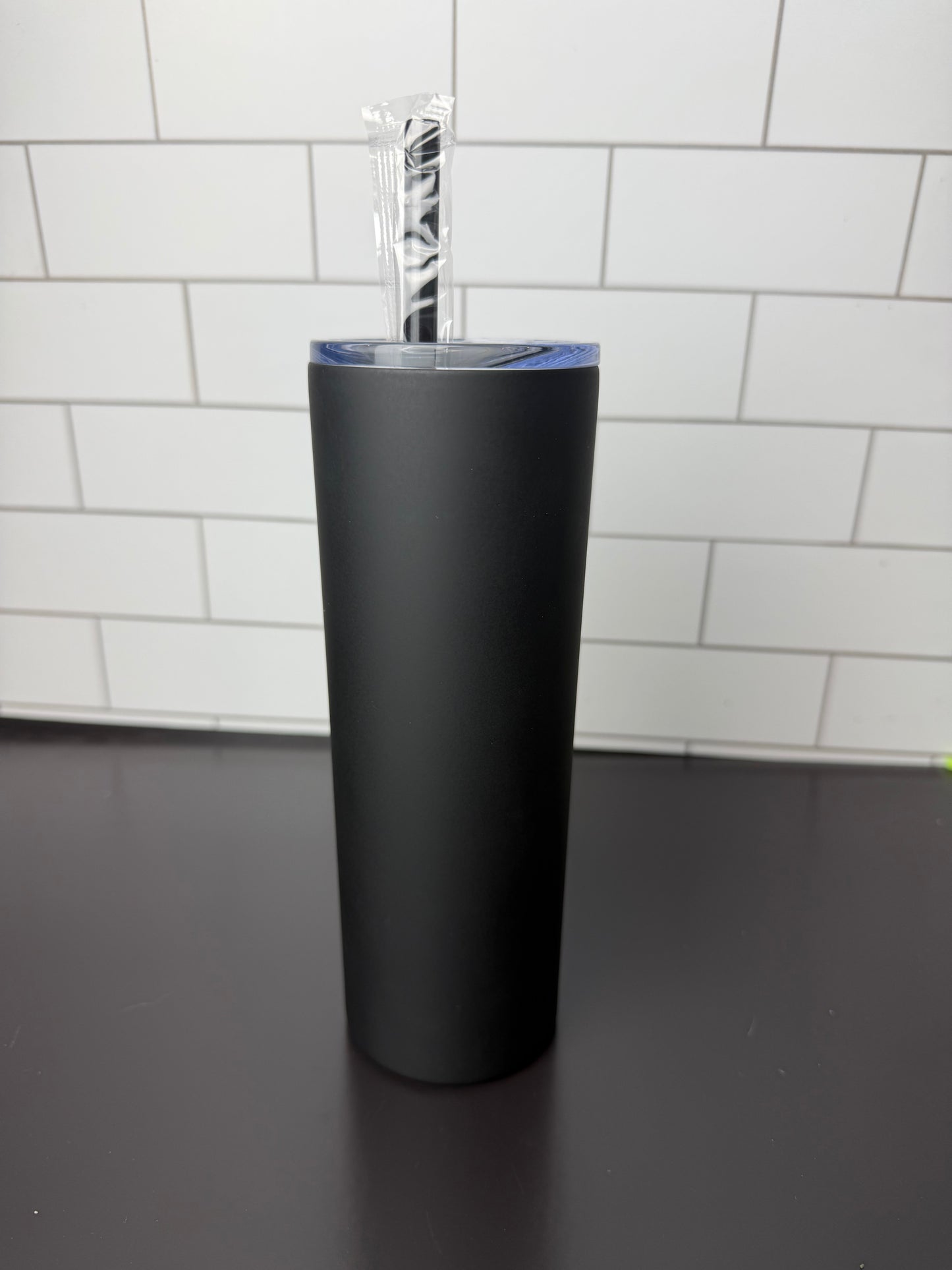 Skinny Black Streaks Soccer 20 ounce